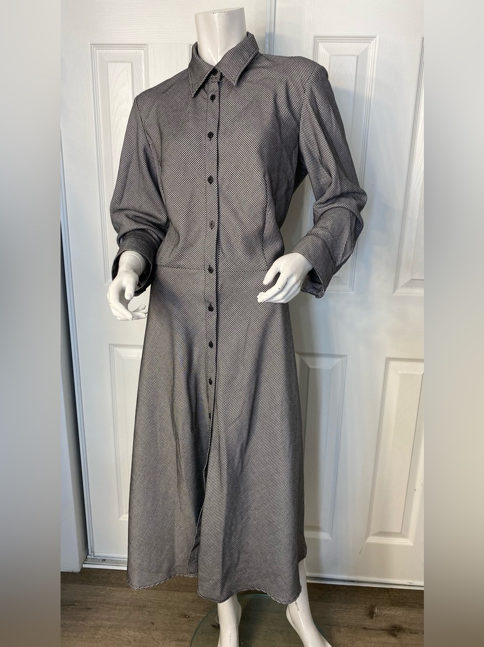 American Eagle Outfitters Gray Long Sleeve Button-Front Midi Dress